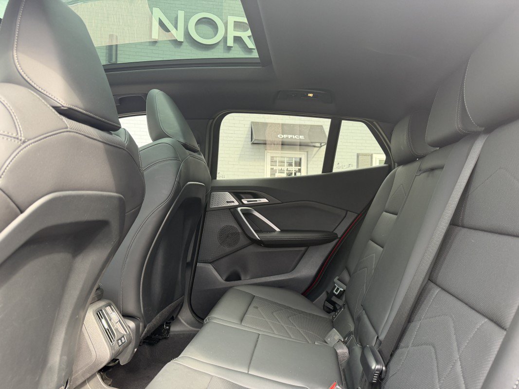 Used 2025 BMW X2 xDrive28i w/ Premium Package AWD/4WD image 19