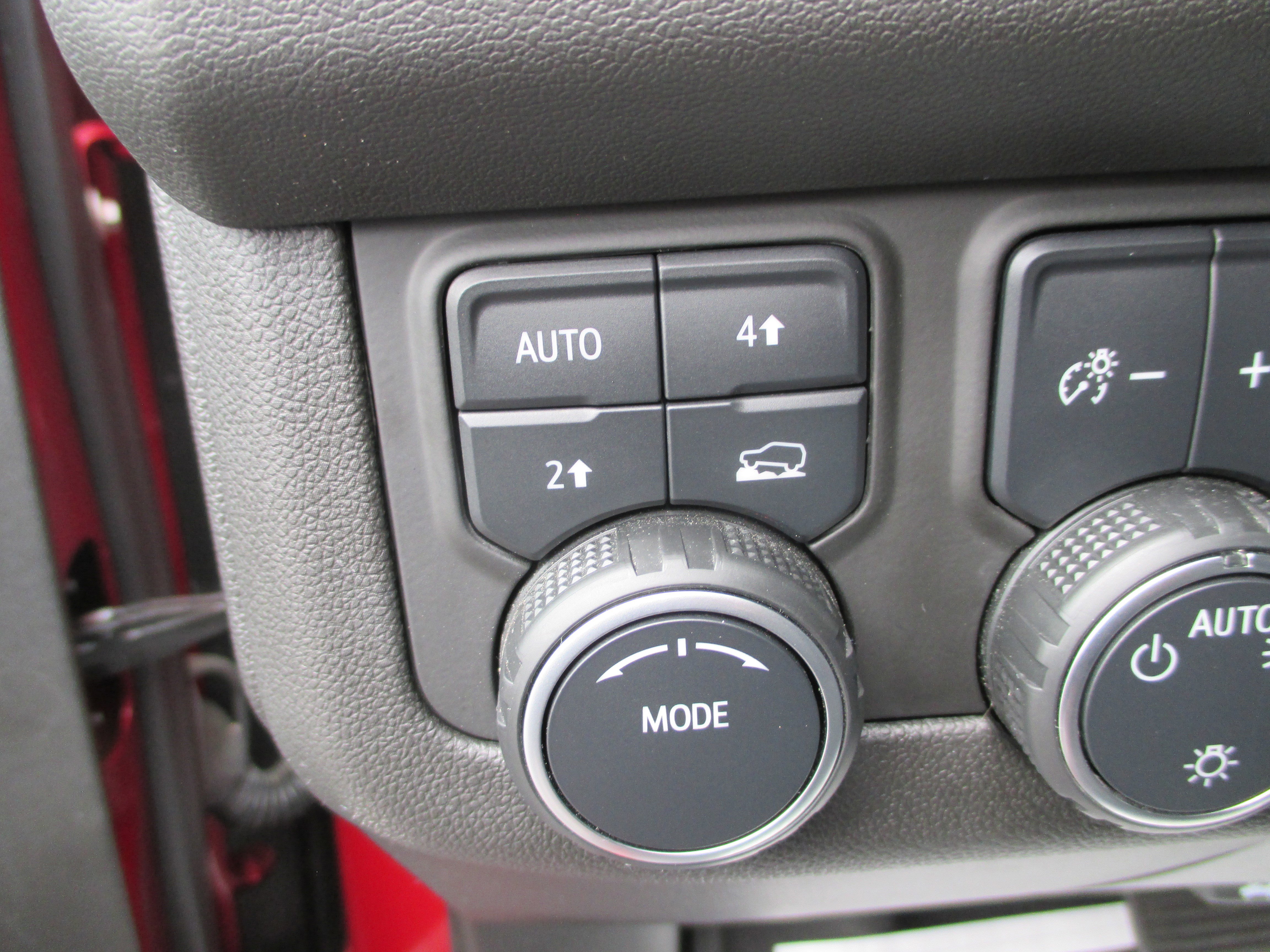 Used 2023 Chevrolet Suburban LS AWD/4WD image 14