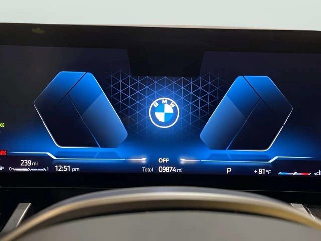 Used 2025 BMW 530i w/ Premium Package RWD image 32