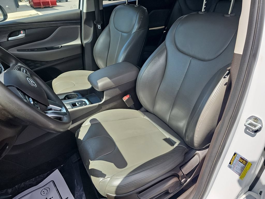 Used 2019 Hyundai Santa Fe SE FWD image 19
