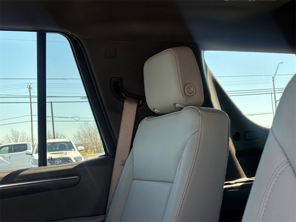 Used 2025 Chevrolet Tahoe LT w/ Comfort Package image 28