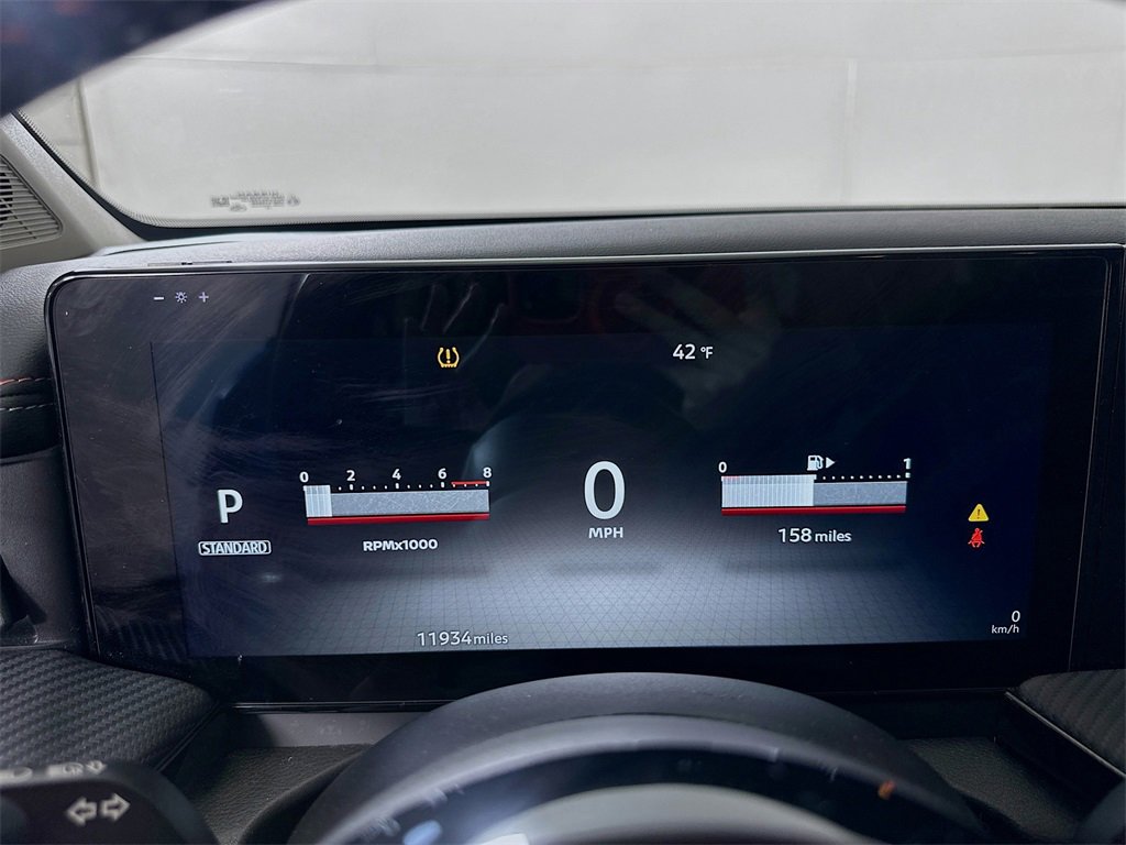 Used 2025 Nissan Kicks SR w/ Illumination Package image 24