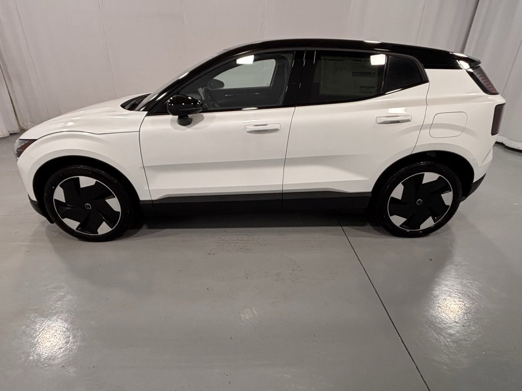 New 2025 Volvo EX30 Plus w/ Protection Package Premier image 9