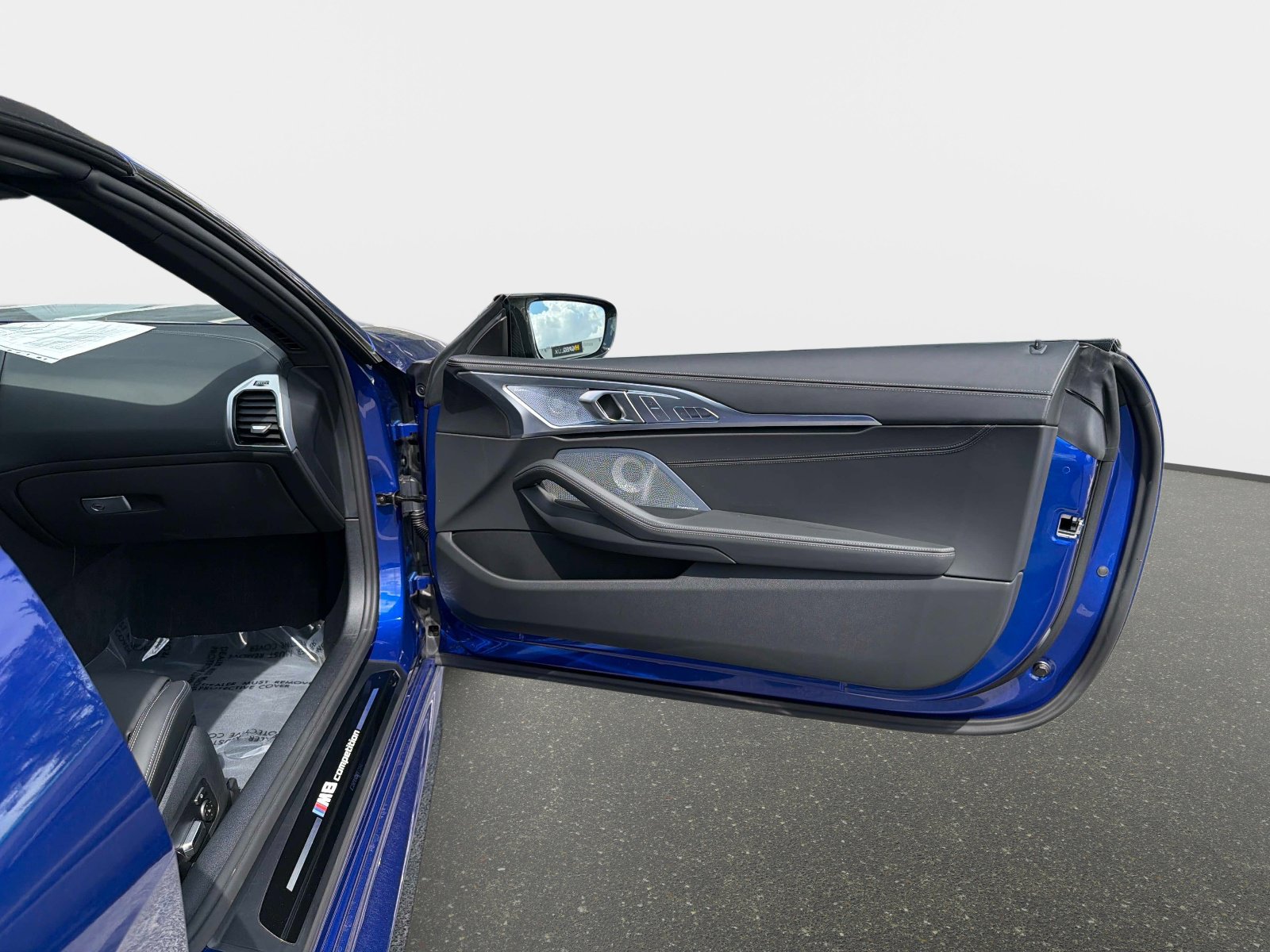 Used 2025 BMW M8 Competition w/ M Carbon Exterior Package image 23