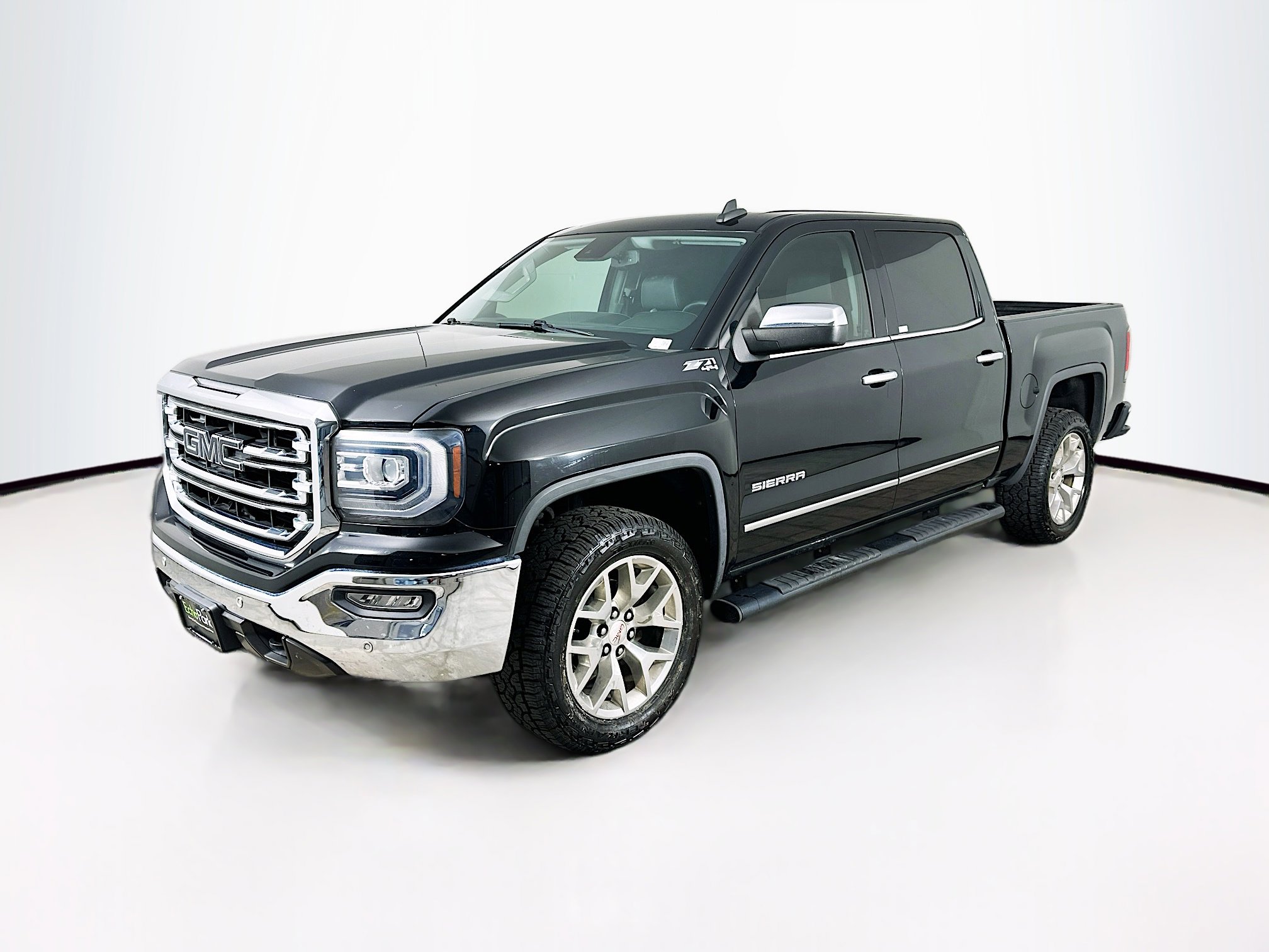 Used 2018 GMC Sierra 1500 SLT image 3