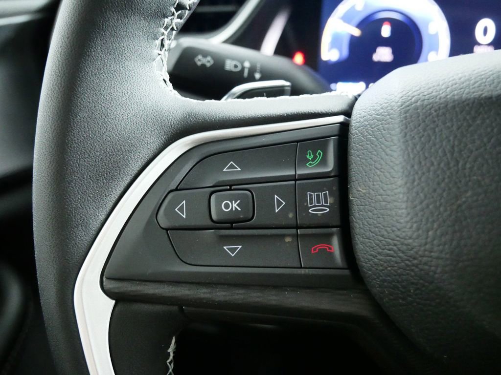 Certified 2024 Jeep Grand Cherokee Altitude image 40