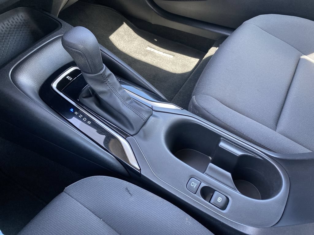 Used 2024 Toyota Corolla LE FWD image 27
