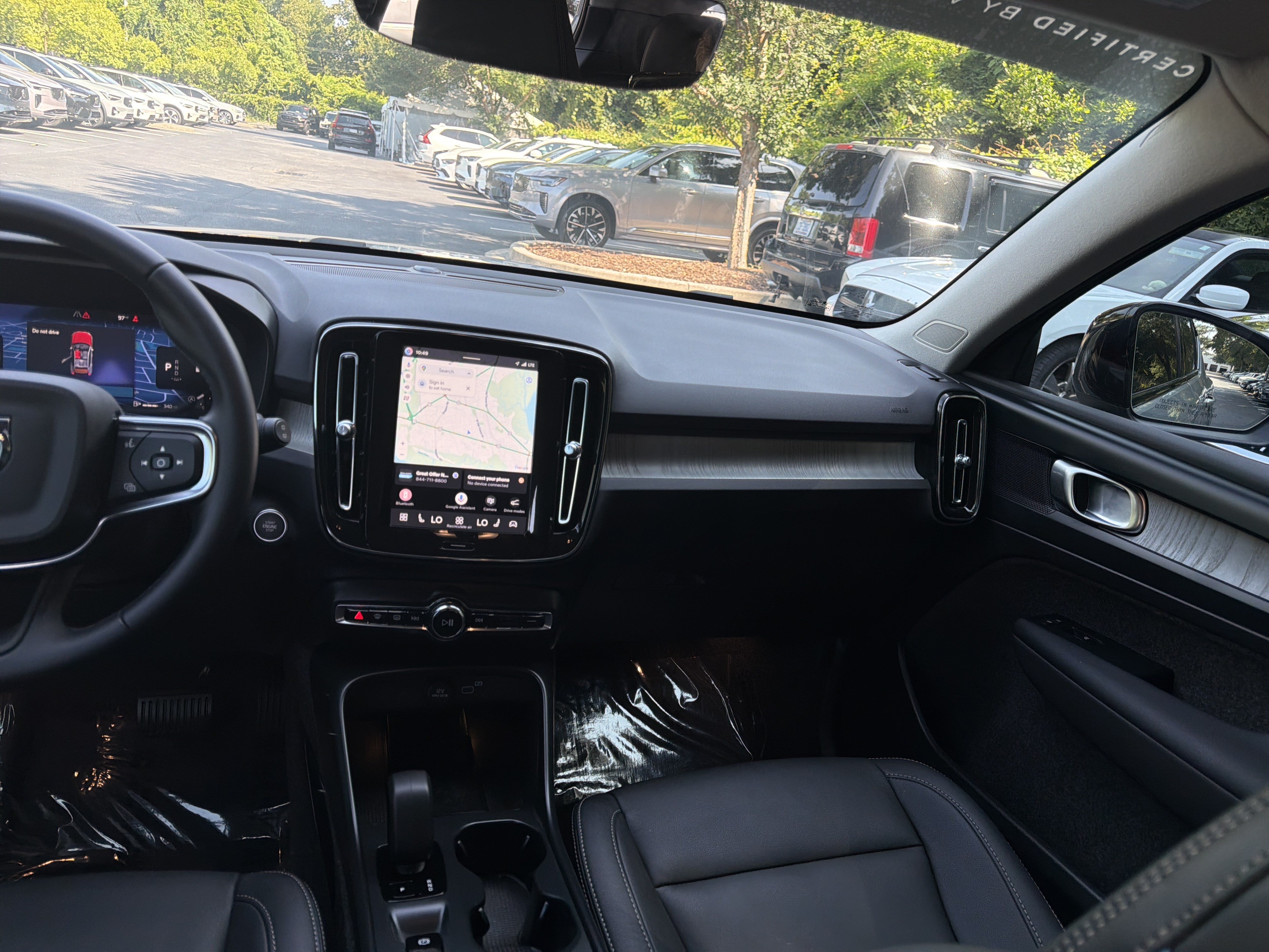Certified 2026 Volvo XC40 B4 Core FWD image 44