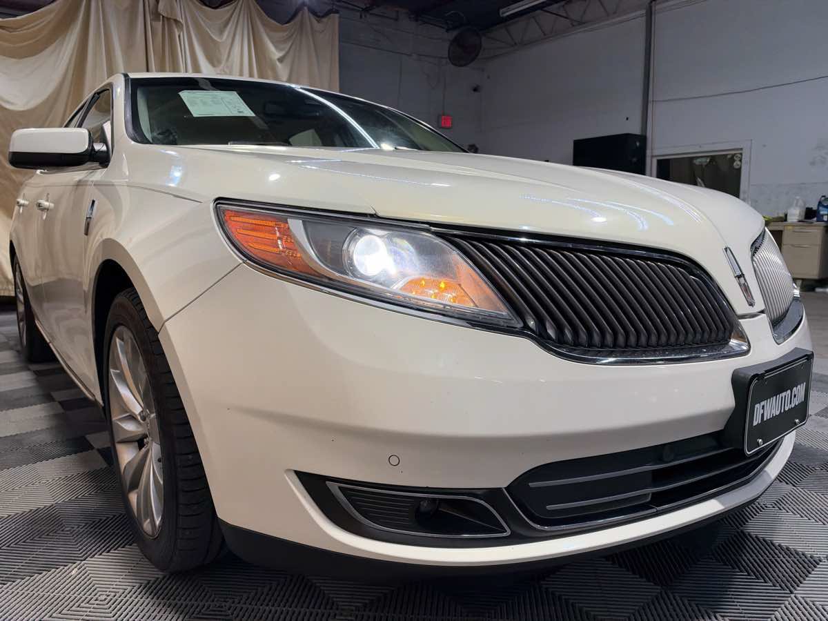 Used 2013 Lincoln MKS FWD image 6