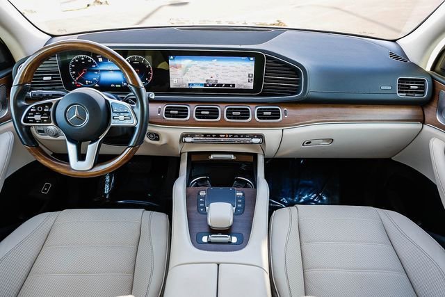 Used 2022 Mercedes-Benz GLS 450 4MATIC image 10