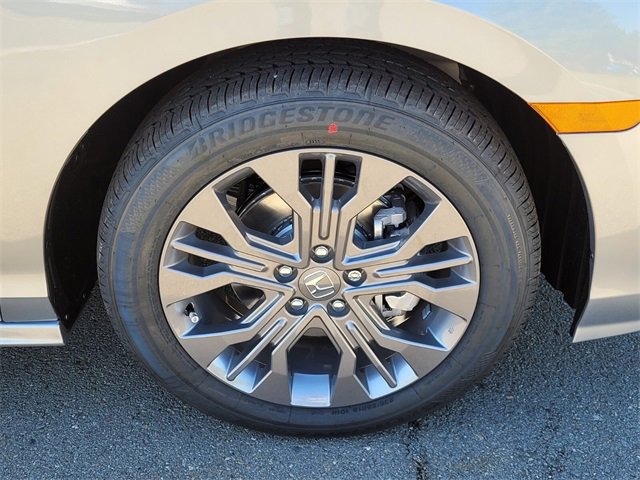 New 2026 Honda Odyssey Touring image 5