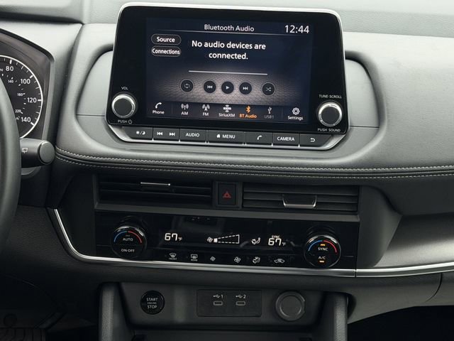 Used 2025 Nissan Rogue SV FWD image 16