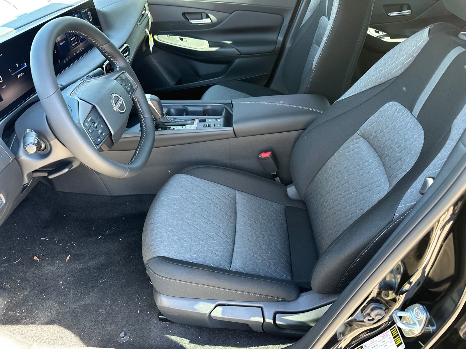 New 2026 Nissan Sentra SV w/ SV Convenience Package image 7