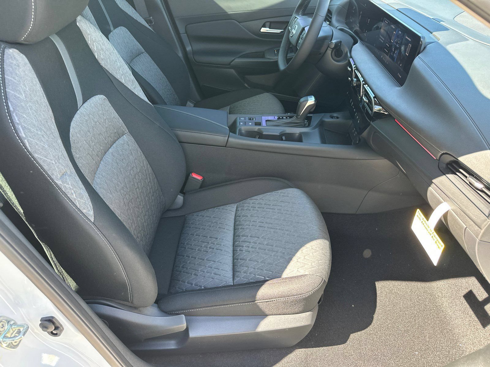New 2026 Nissan Sentra SV w/ SV Convenience Package FWD image 9
