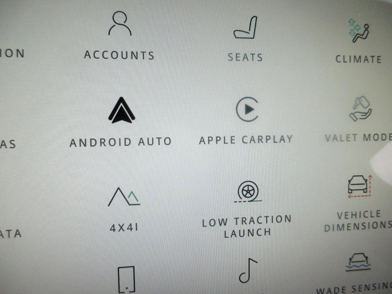 Used 2024 Land Rover Range Rover Sport SE image 55