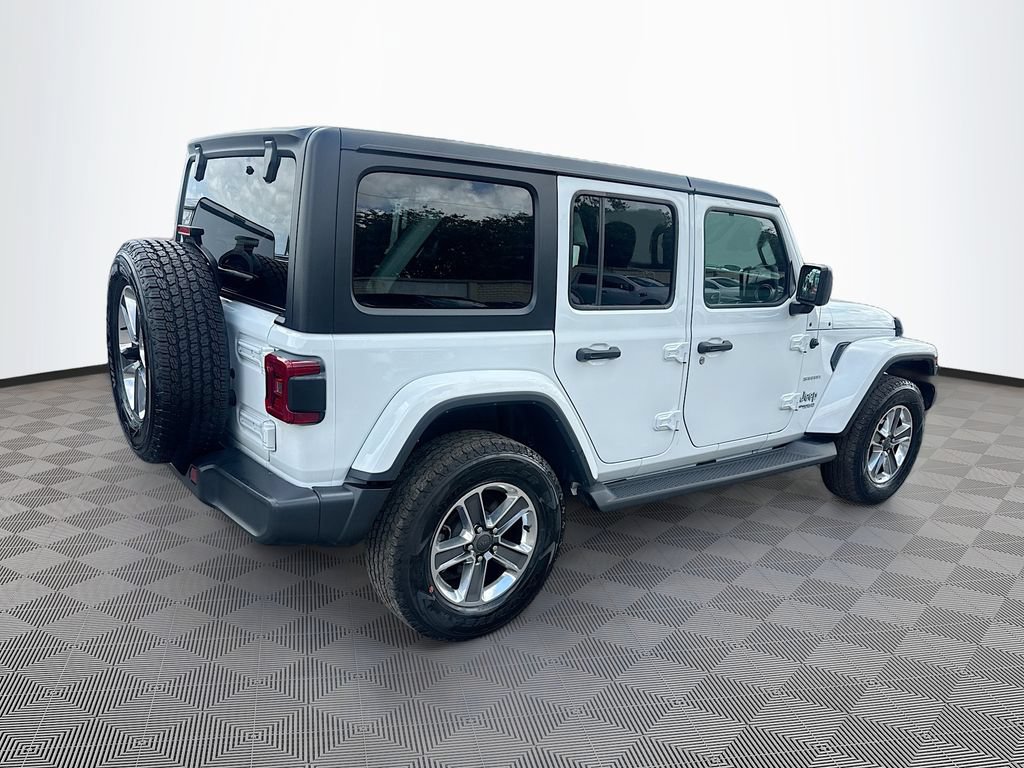 Used 2022 Jeep Wrangler Unlimited Sahara w/ LED Lighting Group AWD/4WD image 6
