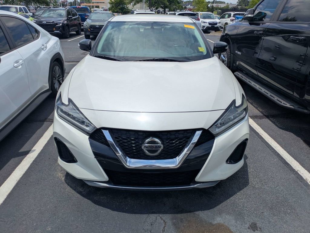 Used 2019 Nissan Maxima 3.5 SV w/ Floor Mat Group FWD image 2