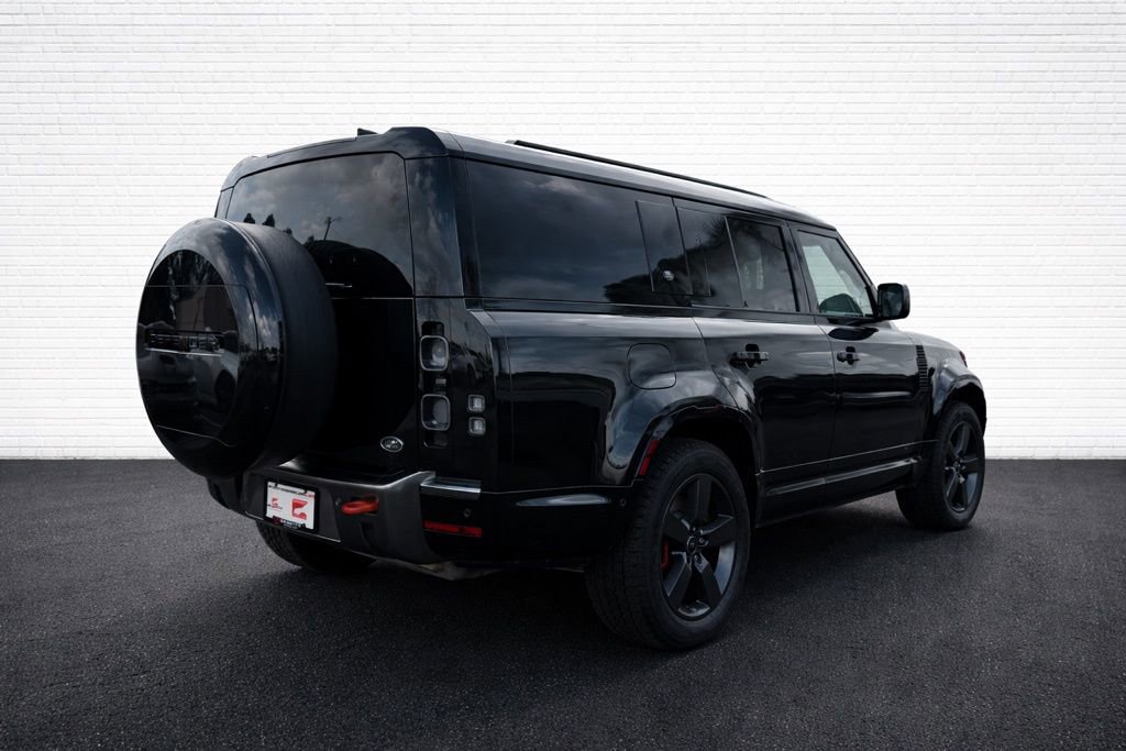 Used 2023 Land Rover Defender 130 X image 4