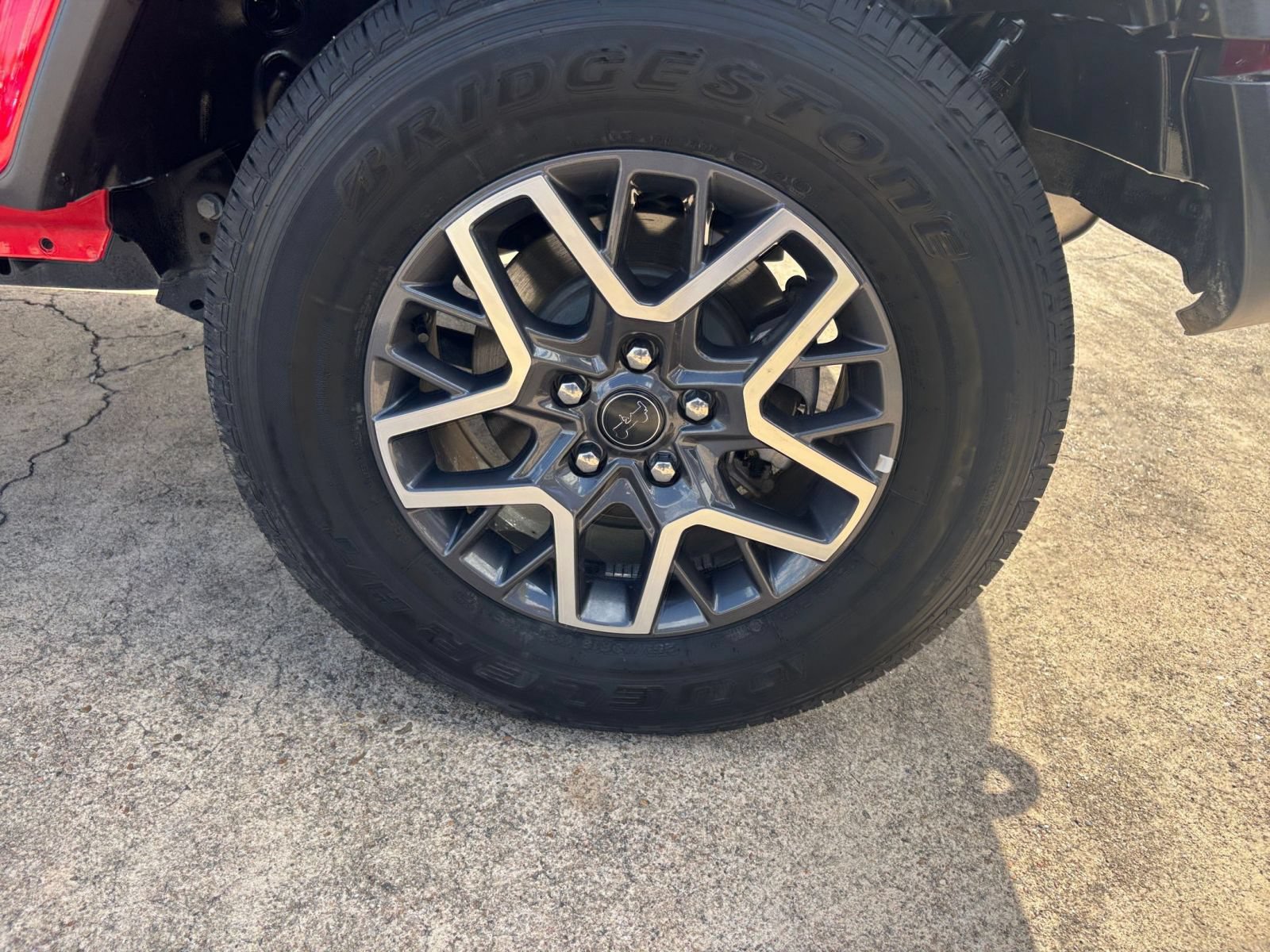 Used 2025 Jeep Wrangler Unlimited Sahara AWD/4WD image 29