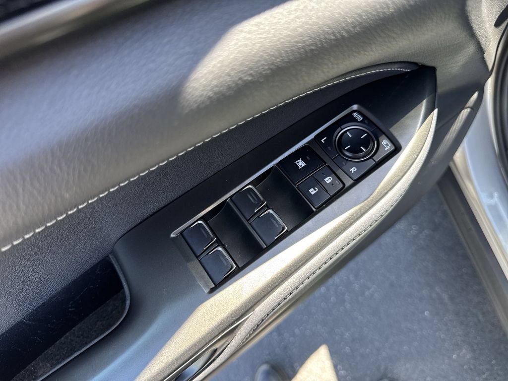 Used 2023 Lexus NX 250 FWD image 15