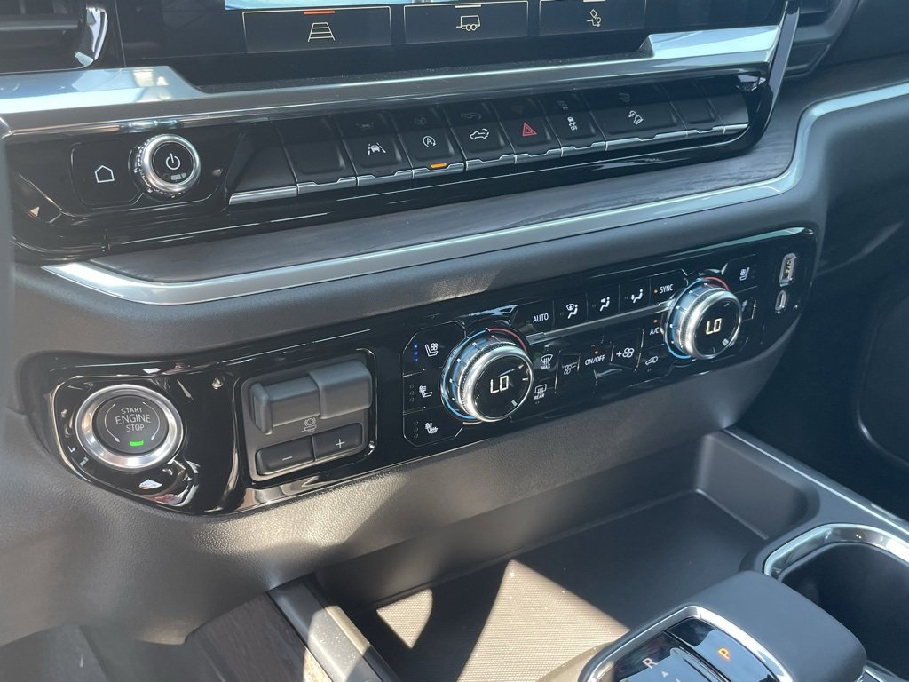 New 2026 GMC Sierra 1500 SLT w/ SLT Premium Package image 17