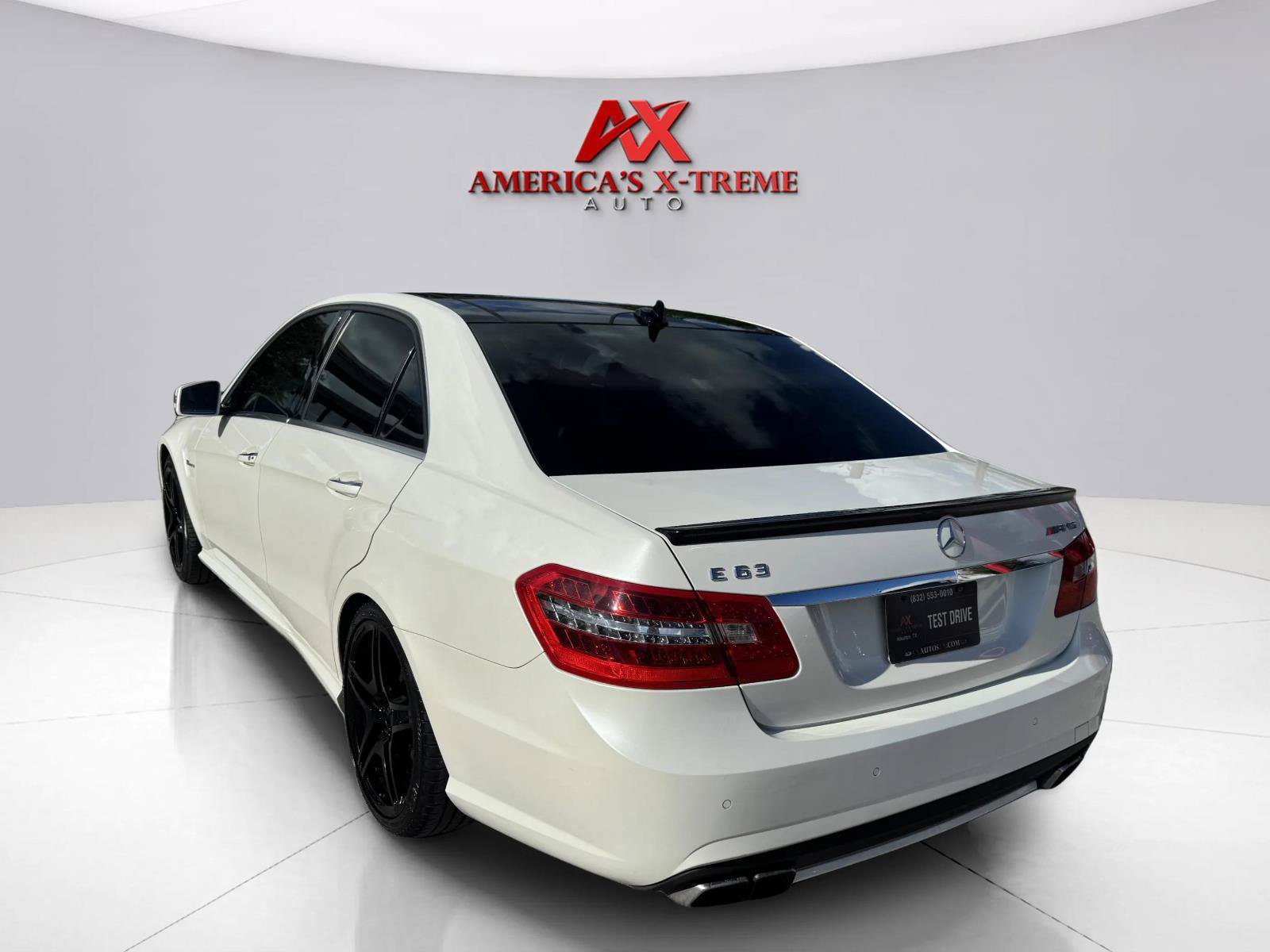 Used 2012 Mercedes-Benz E 63 AMG Sedan image 4