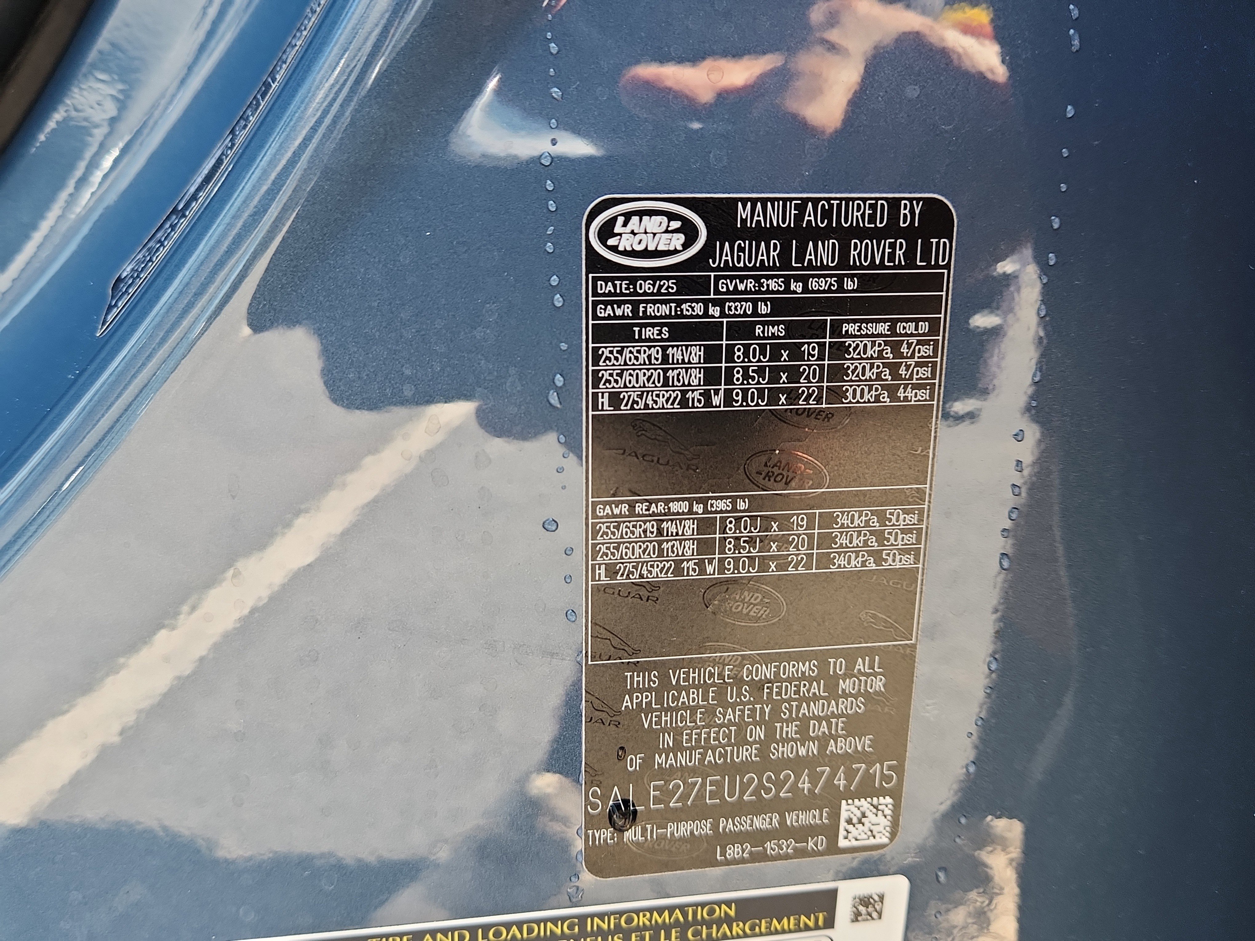 New 2025 Land Rover Defender 110 X-Dynamic SE image 21