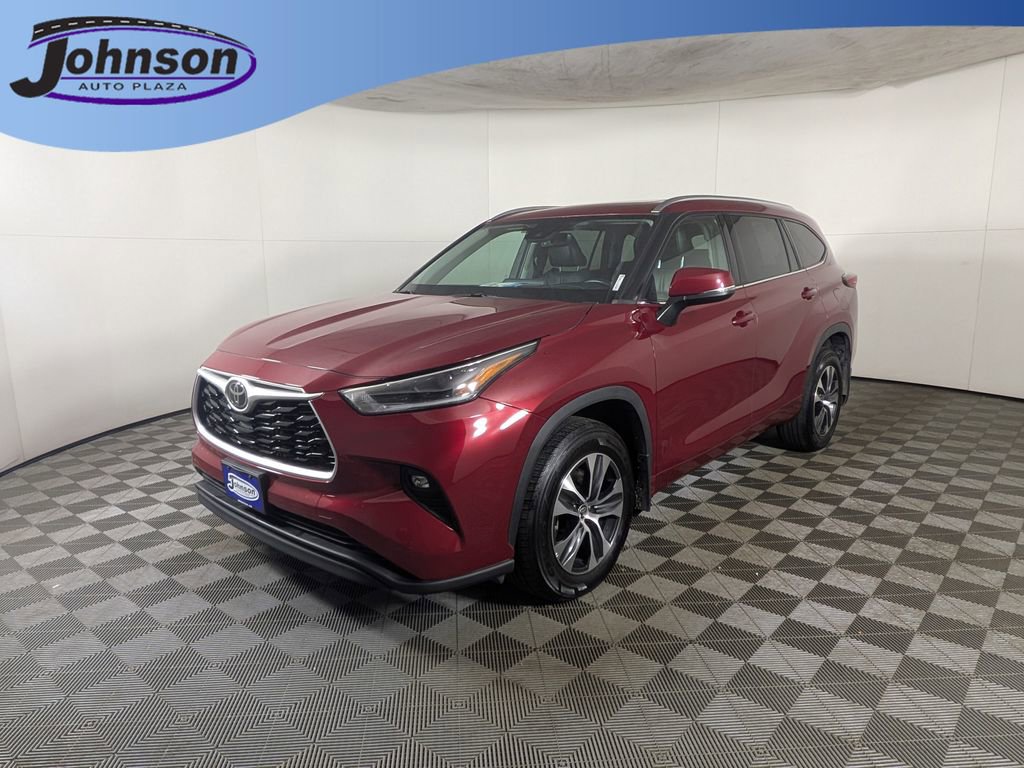 Used 2021 Toyota Highlander XLE