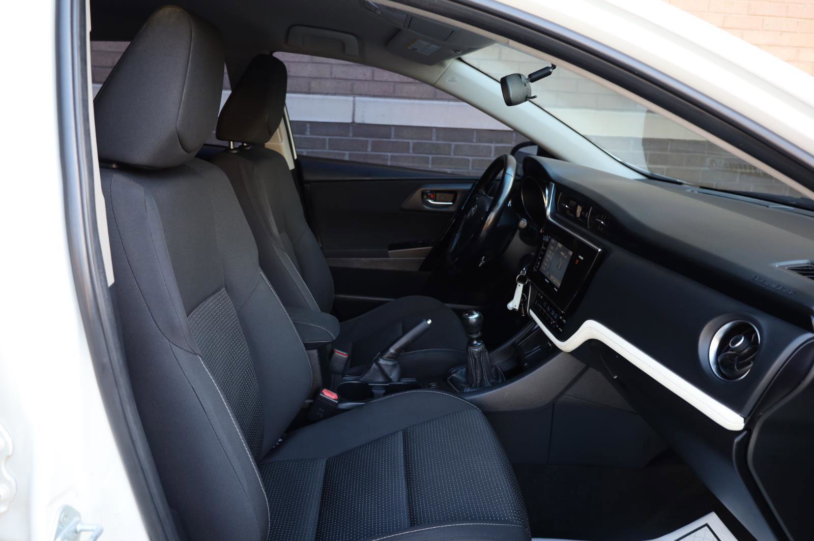 Used 2016 Scion iM FWD image 25