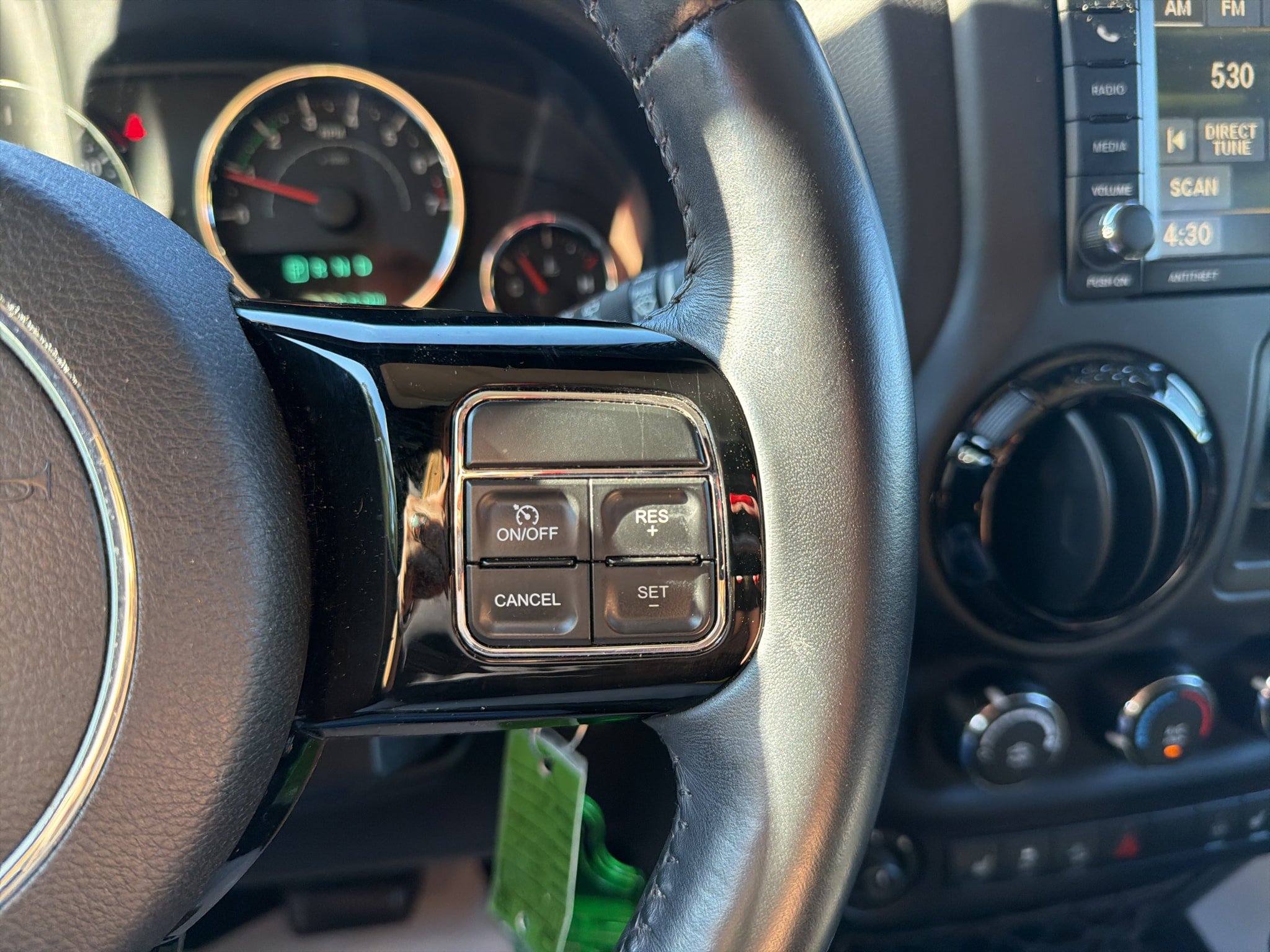 Used 2015 Jeep Wrangler Unlimited Sahara AWD/4WD image 12