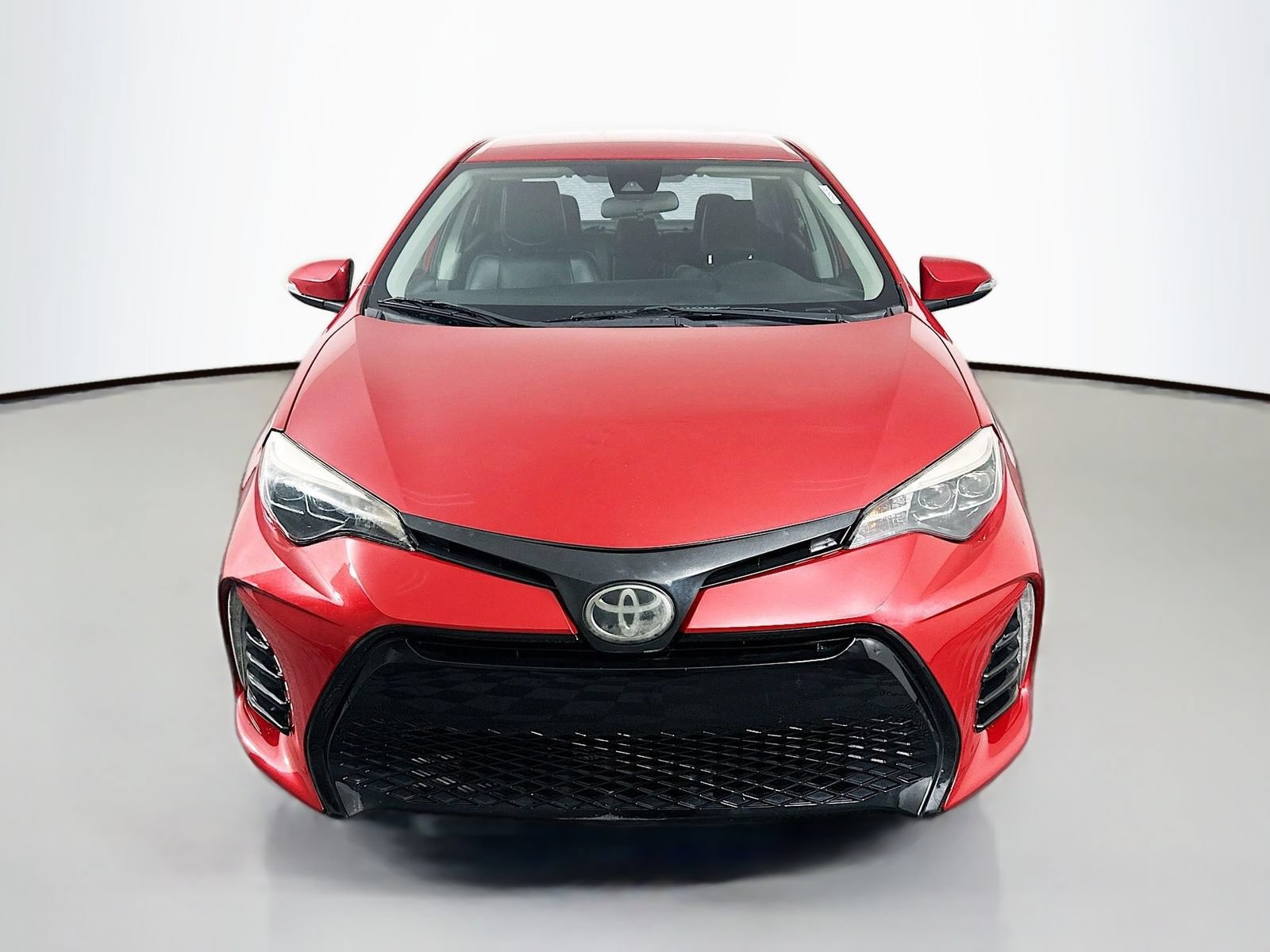 Used 2019 Toyota Corolla SE FWD image 2