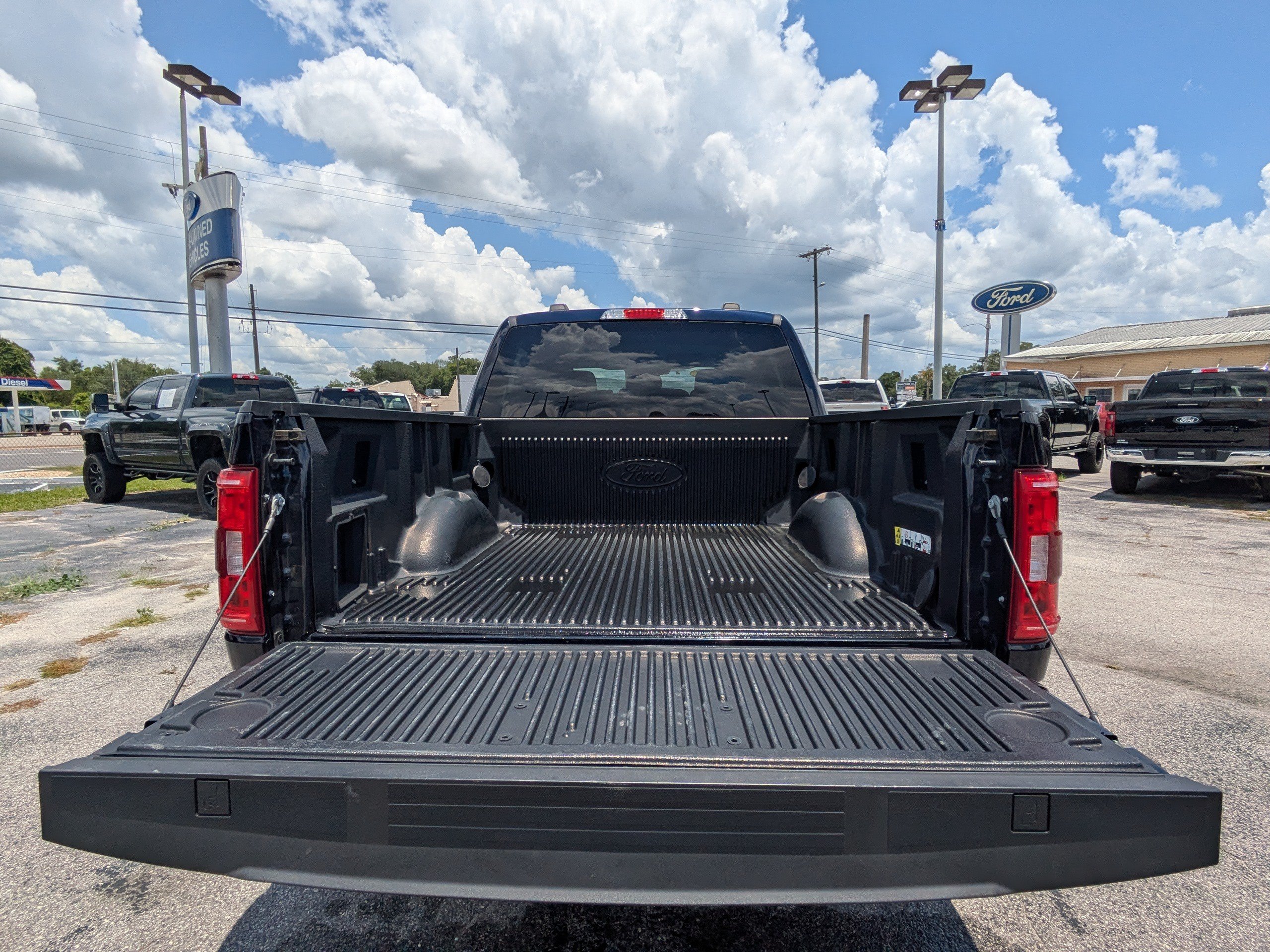 Used 2023 Ford F150 XLT w/ Equipment Group 302A High RWD image 13