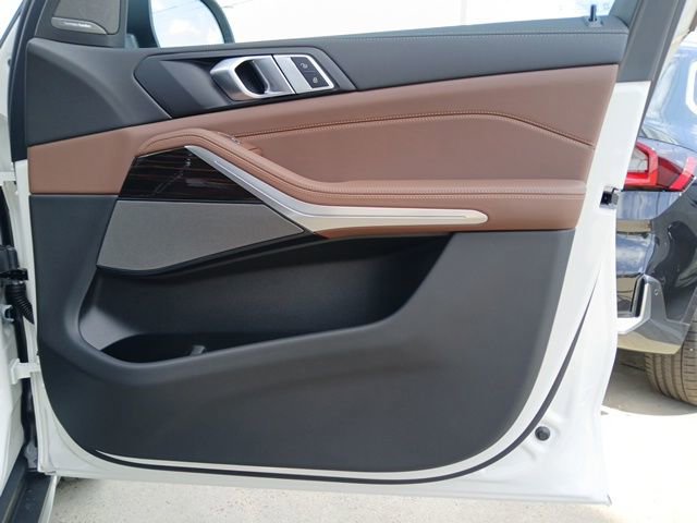 New 2026 BMW X5 sDrive40i RWD image 17