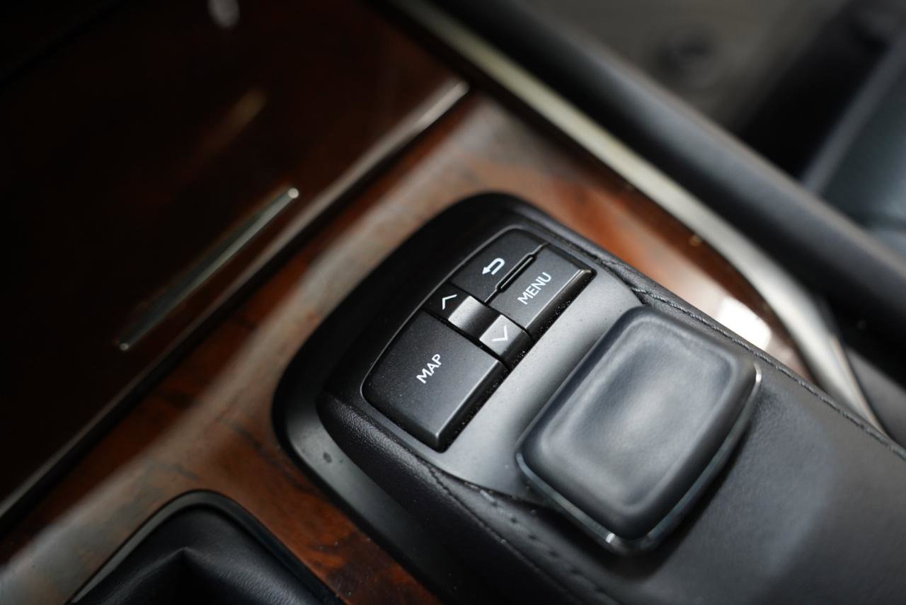 Used 2016 Lexus LX 570 4WD w/ Luxury Package image 22