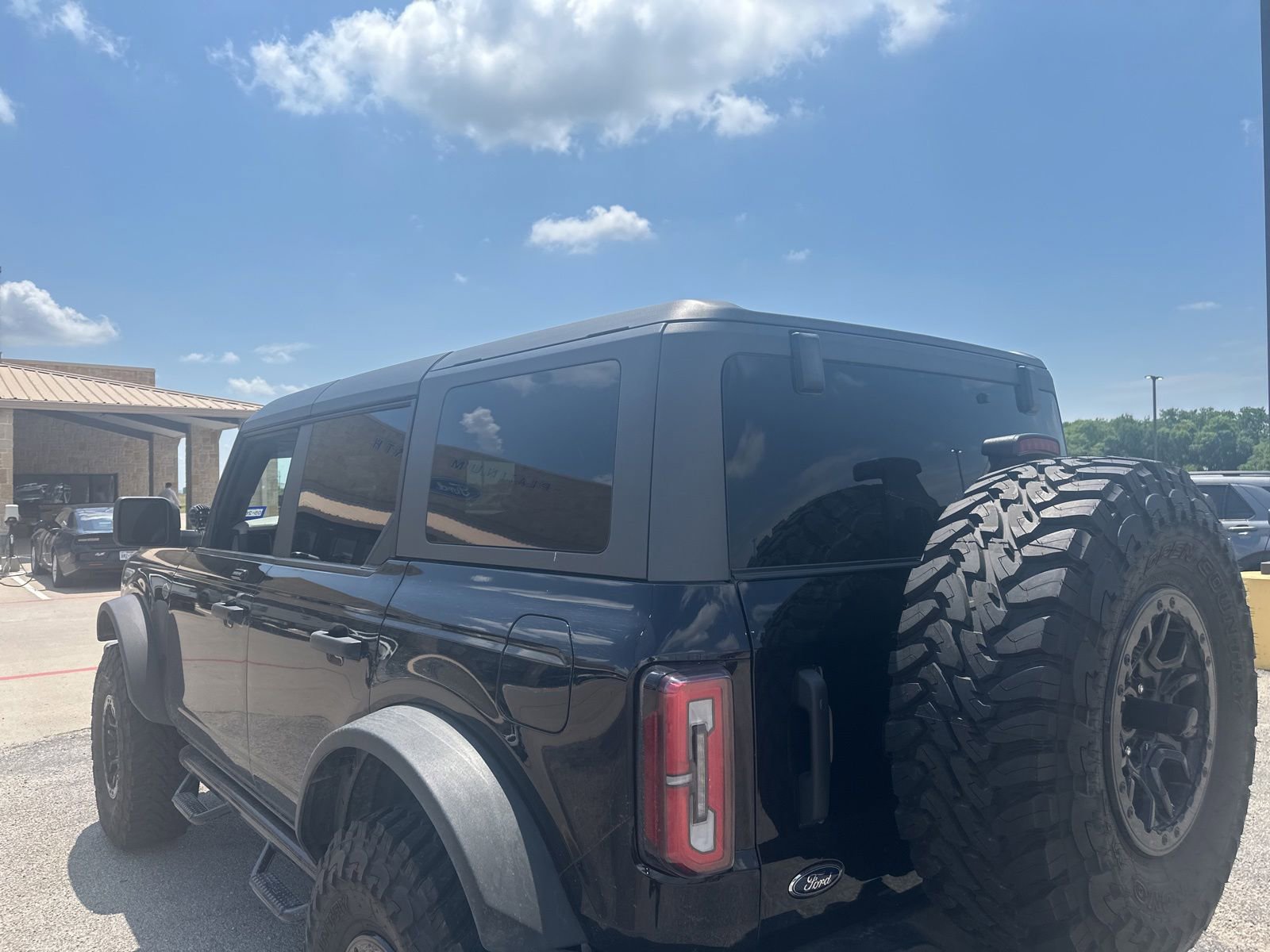 Used 2023 Ford Bronco Wildtrak AWD/4WD image 7