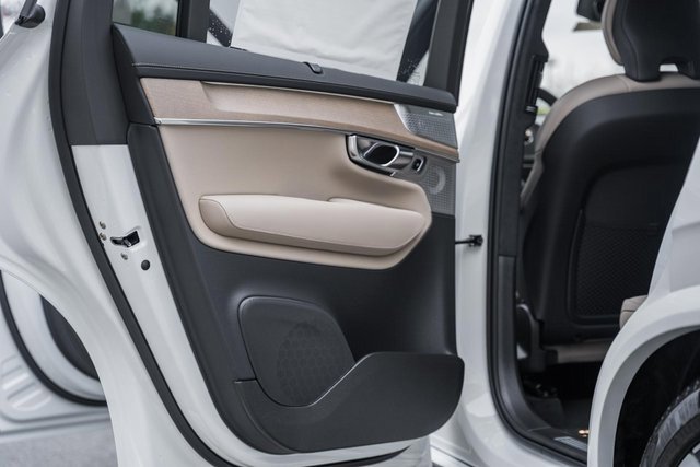 New 2026 Volvo XC90 B6 Ultra w/ Lounge Package image 34