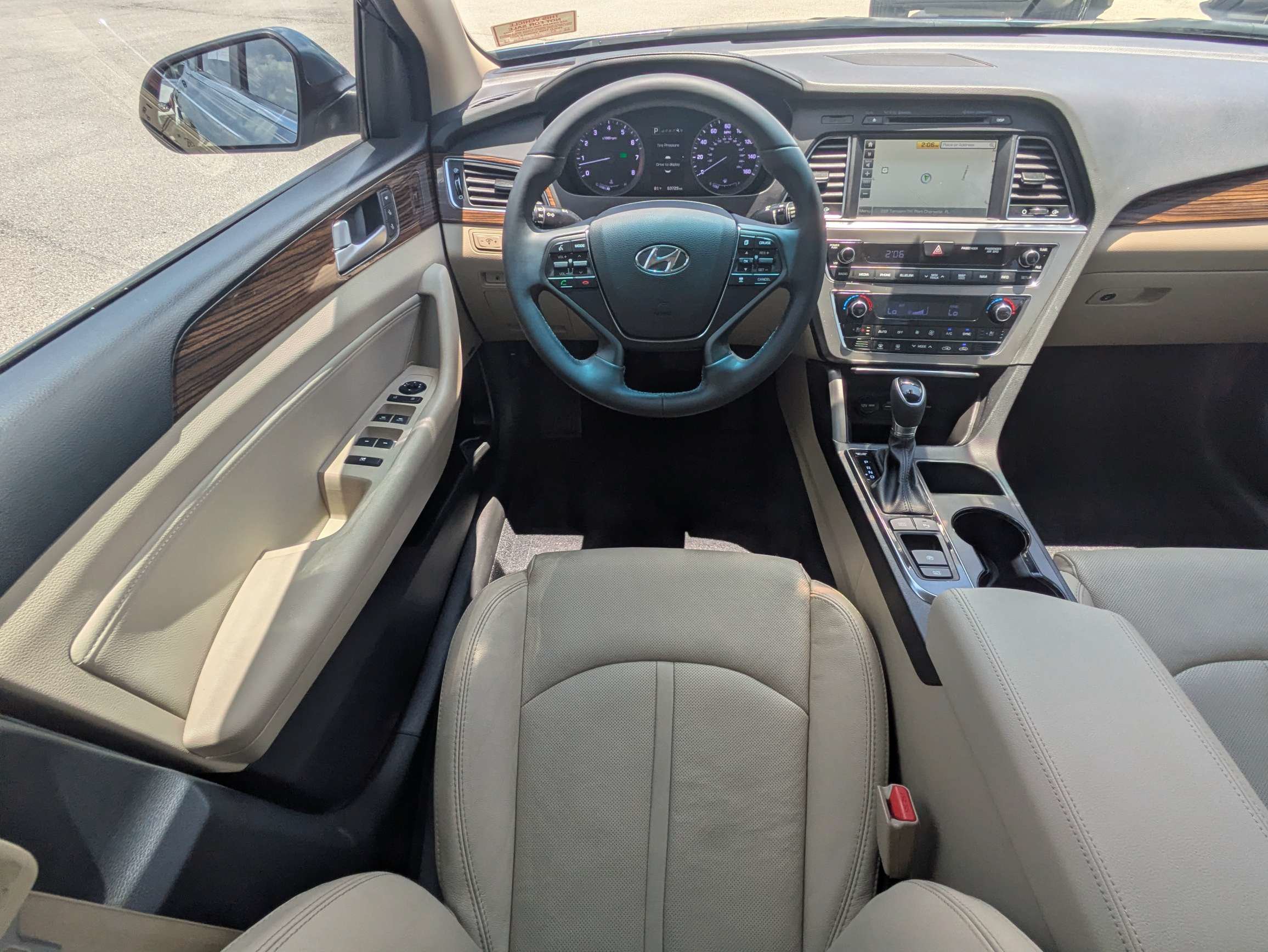 Used 2017 Hyundai Sonata Limited w/ Ultimate Package 04 FWD image 18