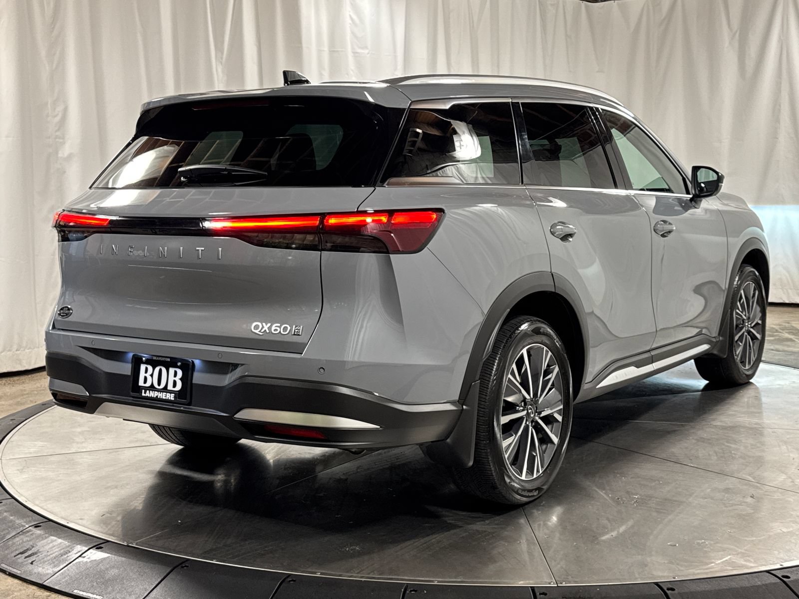 Certified 2026 INFINITI QX60 Luxe w/ Cargo Package AWD/4WD image 10