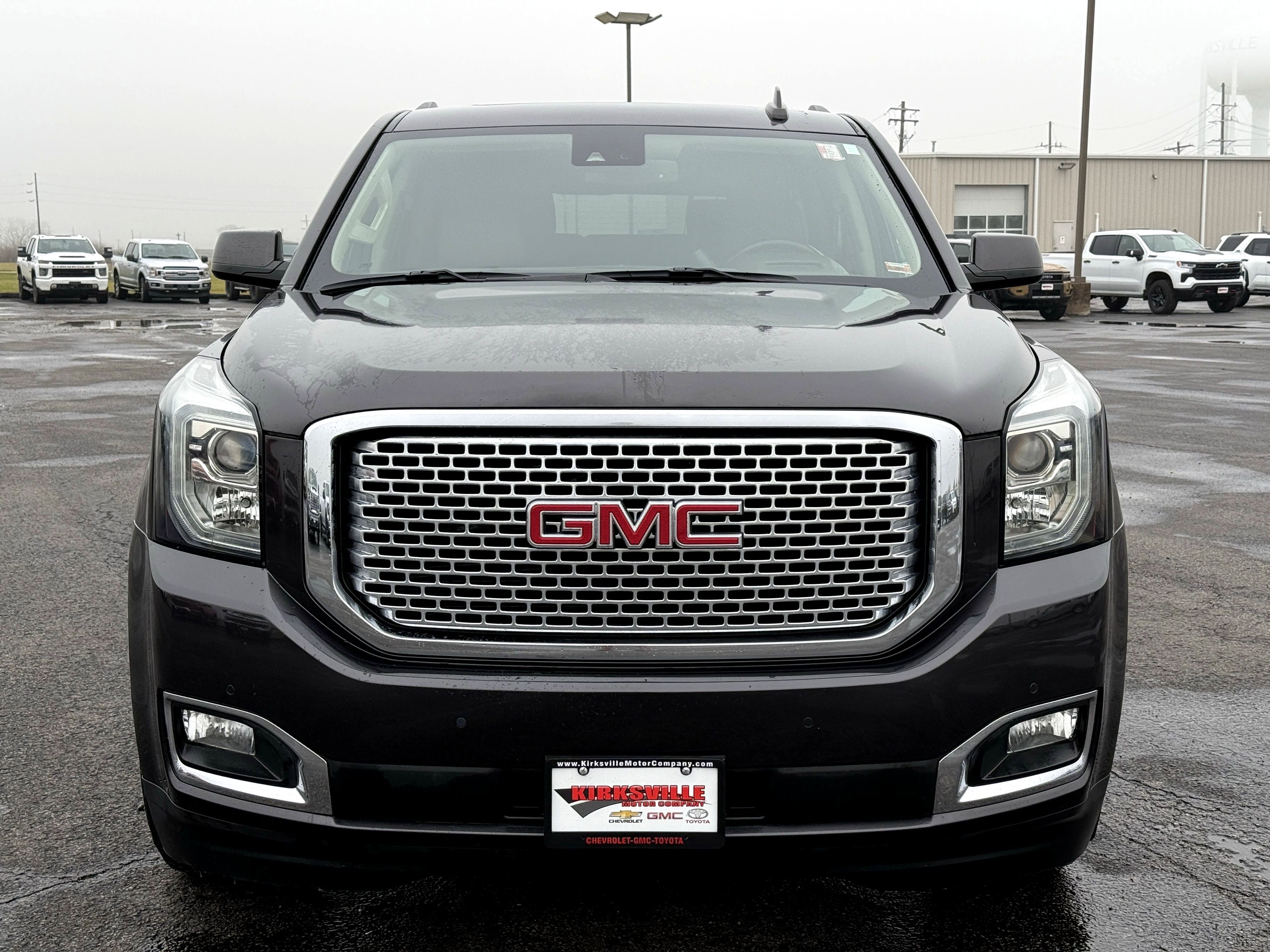 Used 2017 GMC Yukon XL Denali w/ Open Road Package image 8