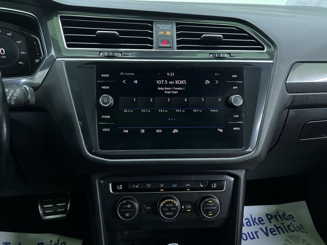 Used 2020 Volkswagen Tiguan SEL Premium R-Line AWD/4WD image 22