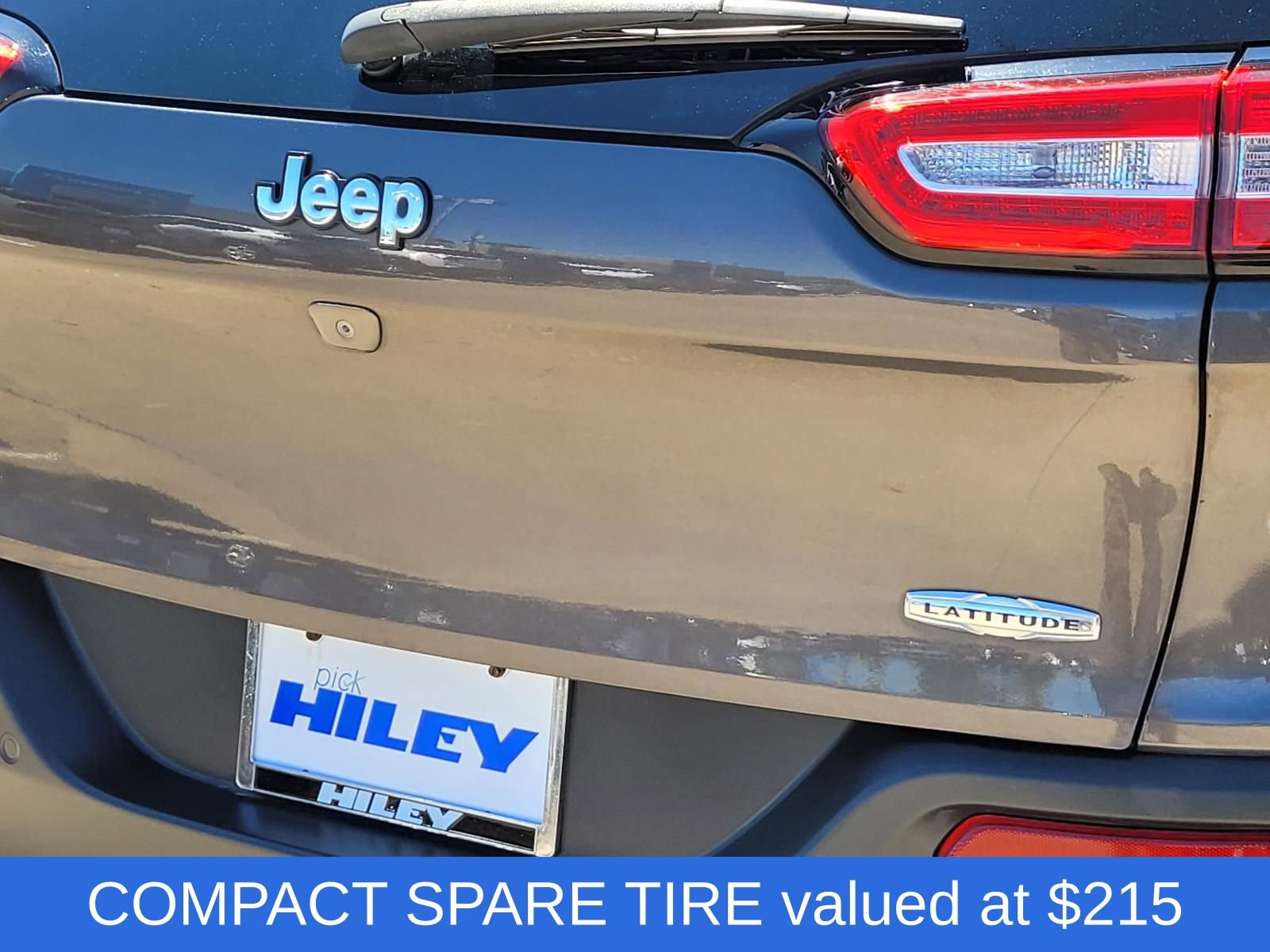 Used 2018 Jeep Cherokee Latitude Plus FWD image 5