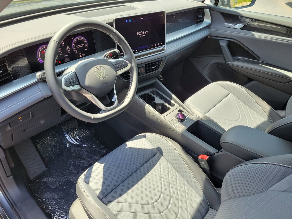 New 2026 Volkswagen Tiguan SE image 17