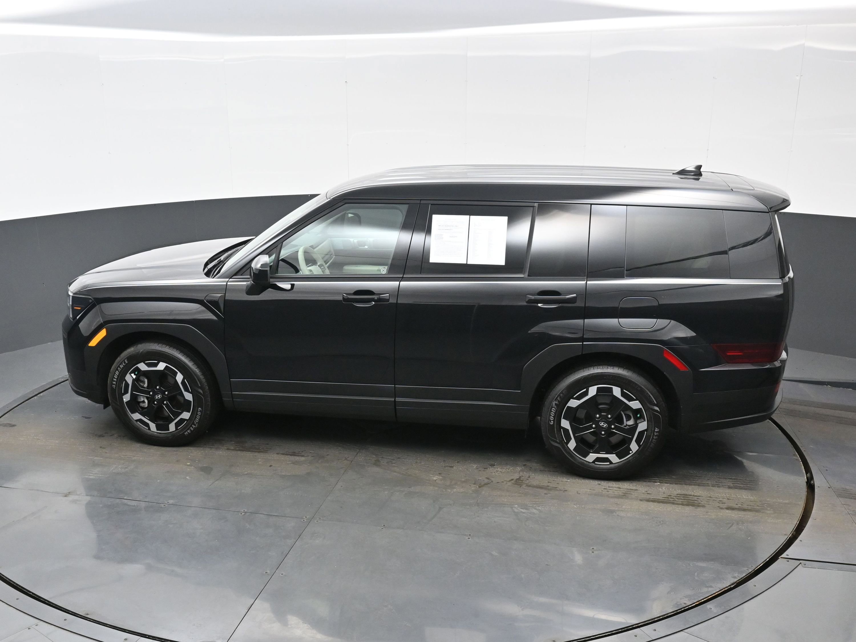 Certified 2026 Hyundai Santa Fe SE image 40