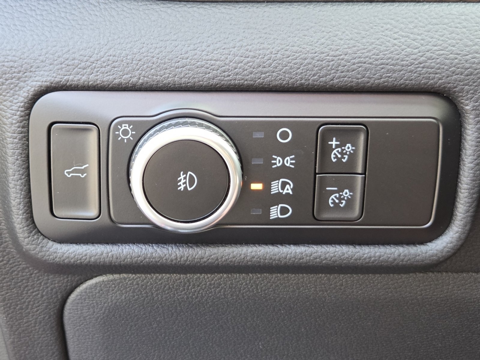Used 2023 Ford Explorer ST w/ Equipment Group 401A AWD/4WD image 7