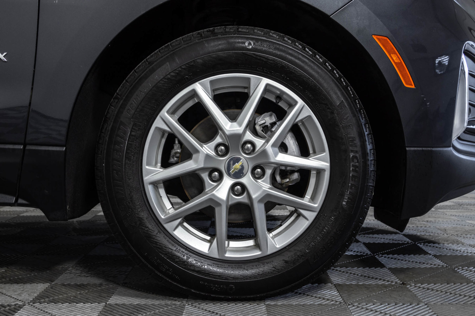 Used 2023 Chevrolet Equinox LT w/ Driver Convenience Package FWD image 43