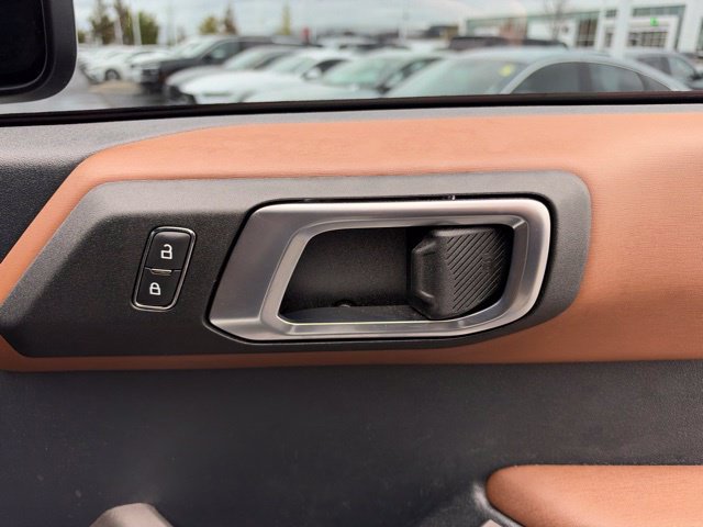 Used 2023 Ford Bronco Outer Banks AWD/4WD image 34
