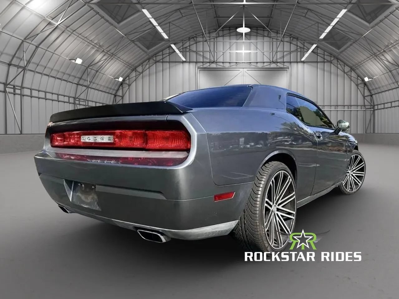 Used 2011 Dodge Challenger RWD image 16