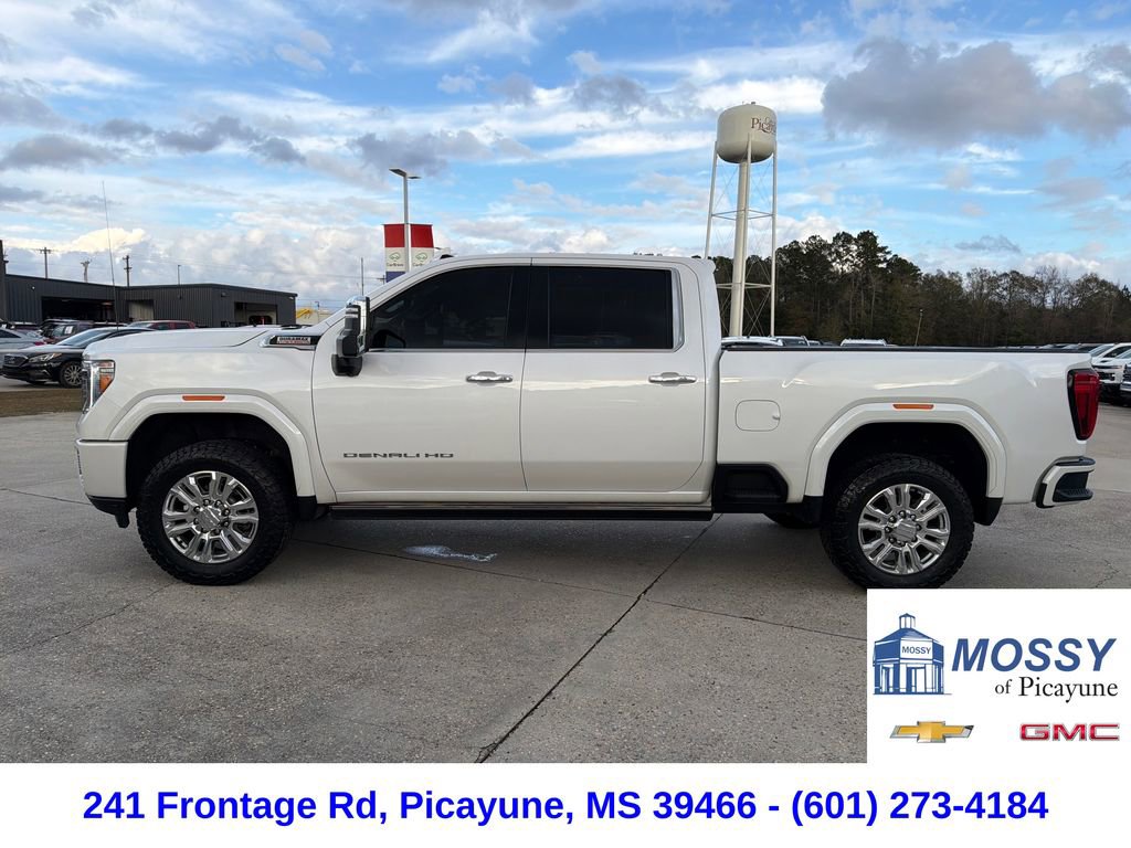 Used 2022 GMC Sierra 3500 Denali image 2