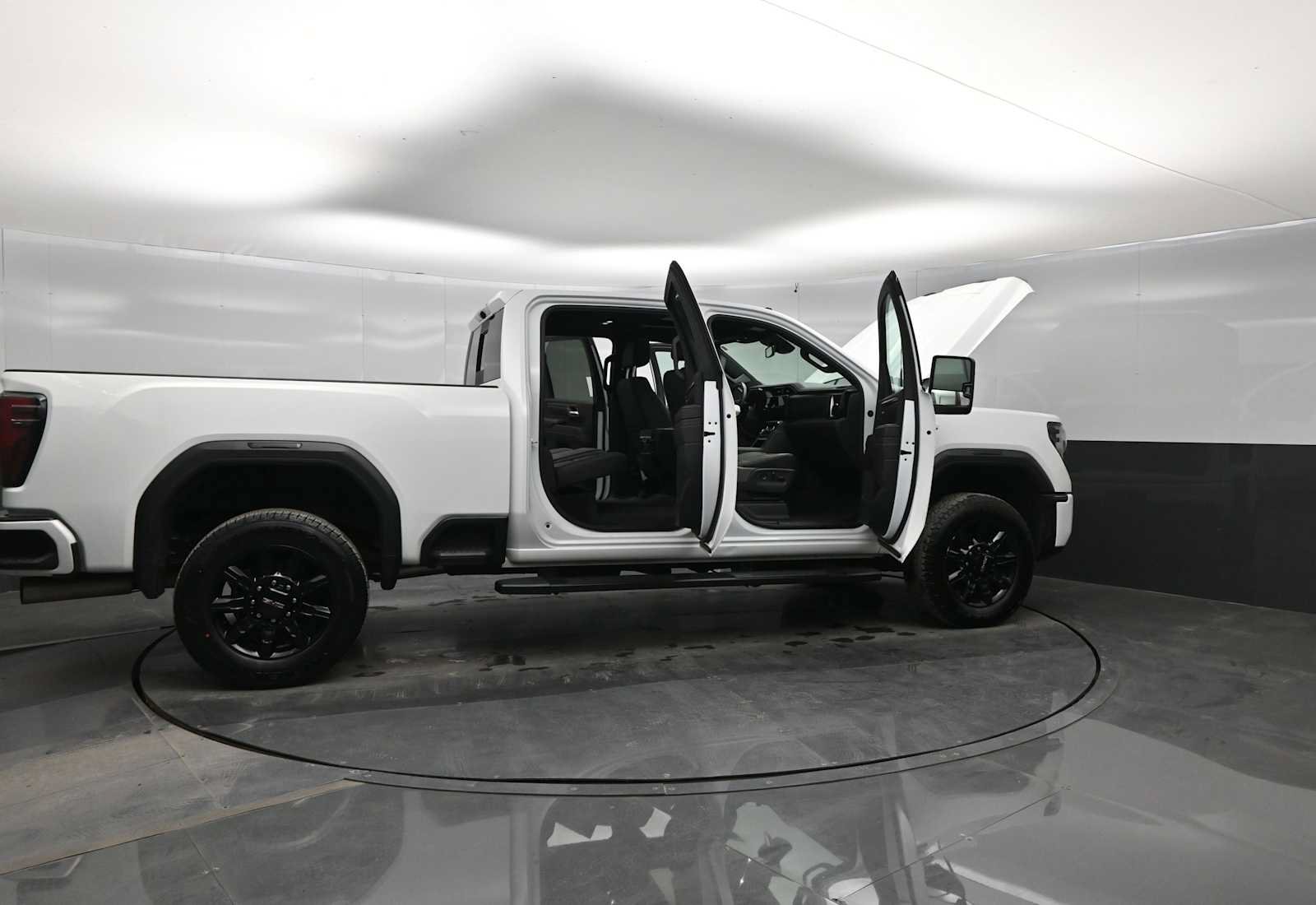 Used 2024 GMC Sierra 2500 AT4 w/ AT4 Preferred Package AWD/4WD image 45