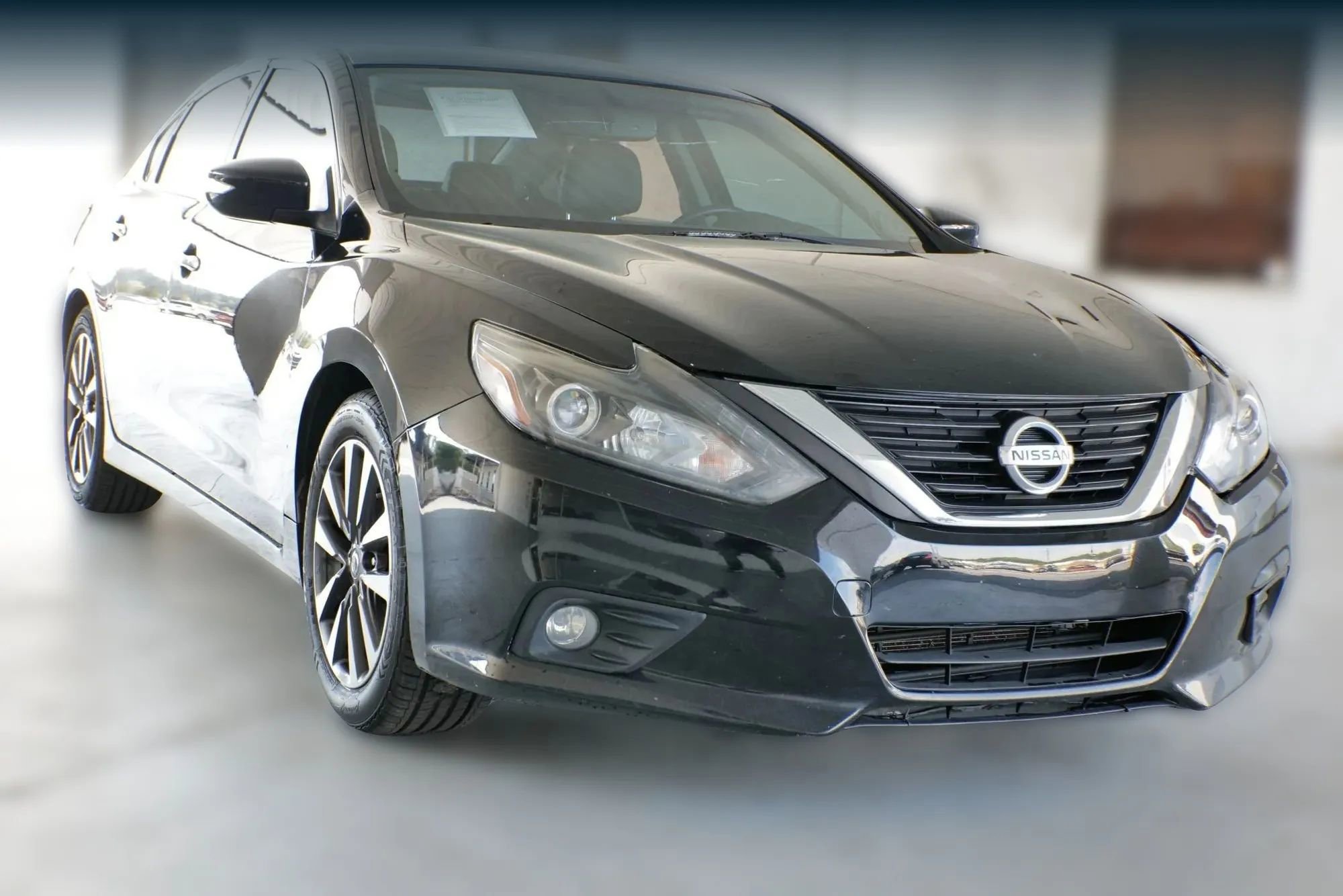 Used 2017 Nissan Altima 2.5 SL w/ 2.5 Technology Package